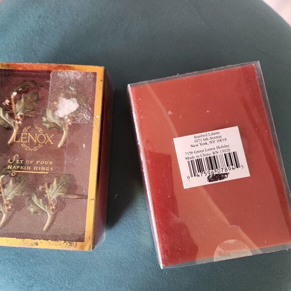 LENOX ~ Napkin Rings ~ Set of 8 ~ Holly Leaves Red Berries ~ Gold and Green - Picture 2 of 3